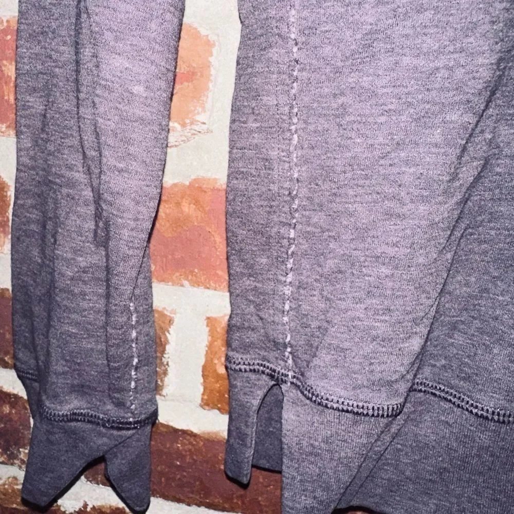 Lululemon reversible crewneck‎ pullover top